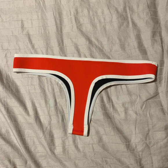 Hoaka Bottoms - Picture 3 of 6